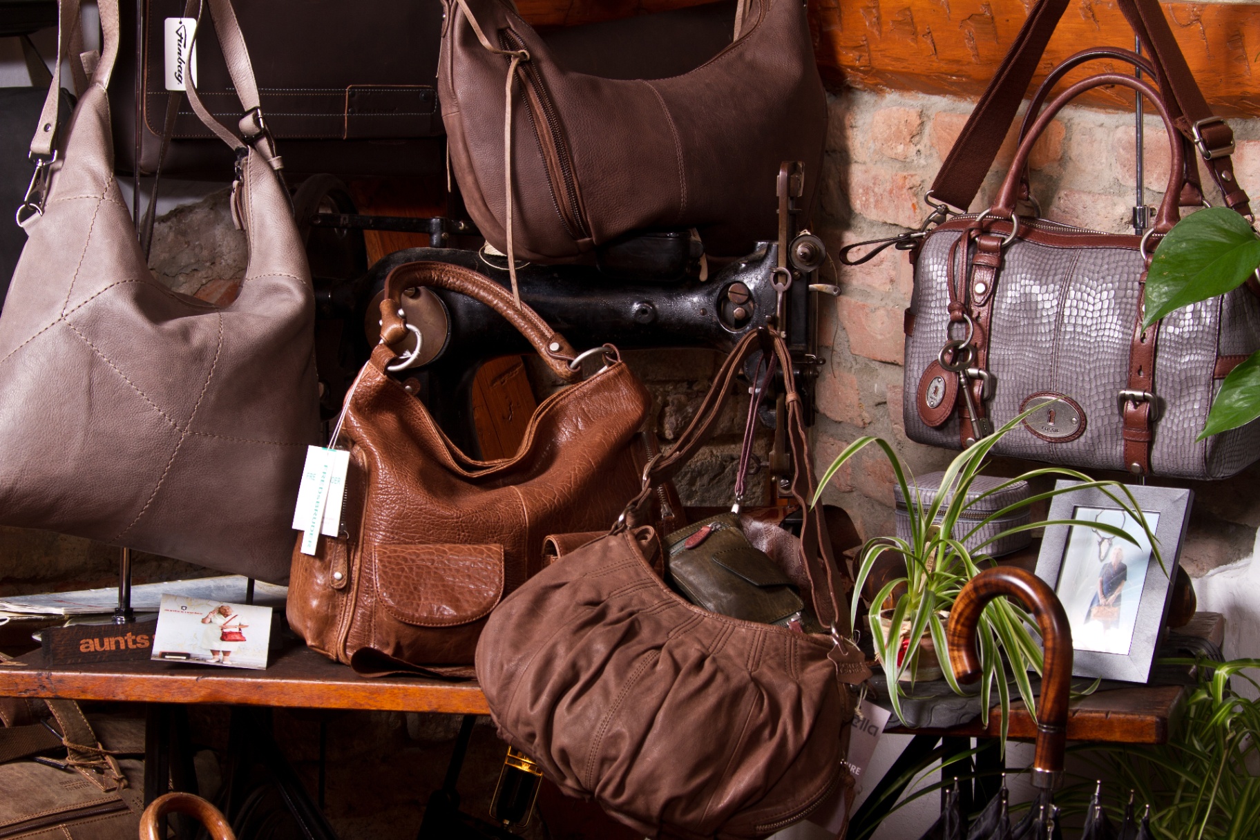 Lederne Handtaschen und Umhängetaschen aus dem Sortiment
